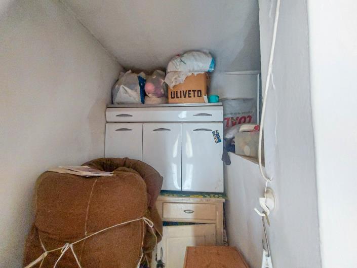 Image No.11-2 Bed Townhouse for sale