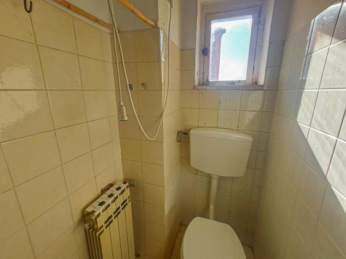 Image No.21-2 Bed Townhouse for sale