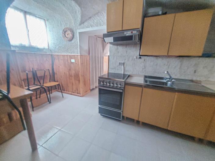 Image No.17-2 Bed Semi-Detached for sale