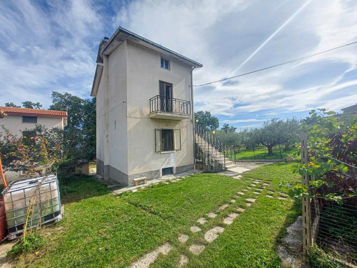 Image No.4-3 Bed Country Property for sale