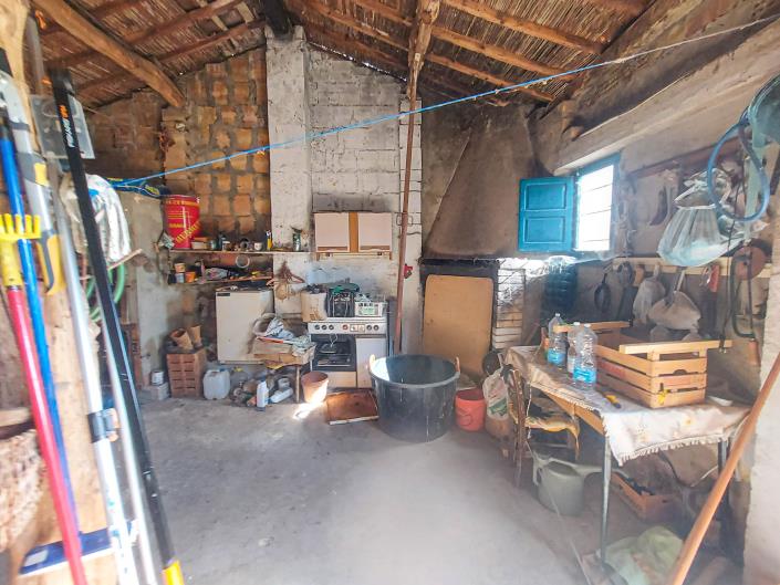 Image No.48-3 Bed Country Property for sale