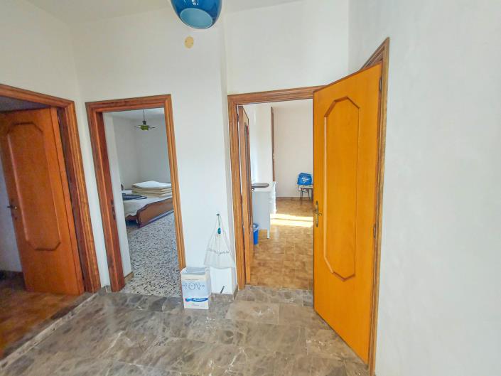 Image No.21-3 Bed Country Property for sale