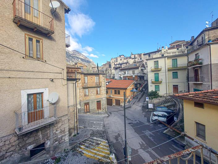 Image No.3-1 Bed Townhouse for sale