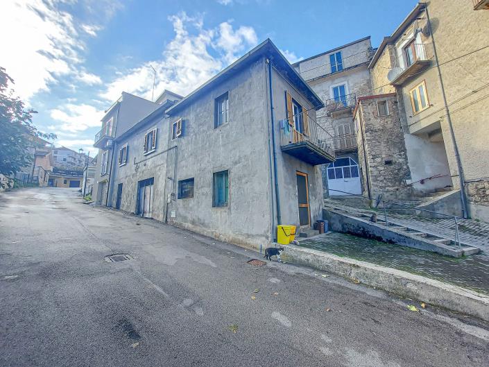 Image No.7-1 Bed Townhouse for sale