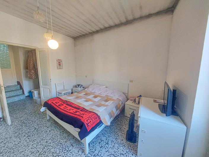 Image No.17-1 Bed Townhouse for sale