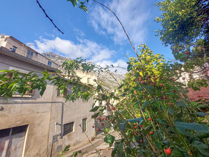 Image No.28-1 Bed Townhouse for sale