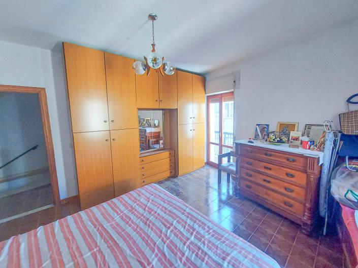 Image No.5-3 Bed Townhouse for sale