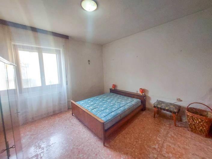 Image No.16-2 Bed Country Property for sale