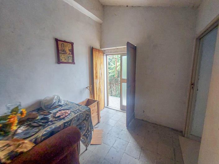 Image No.21-2 Bed Country Property for sale