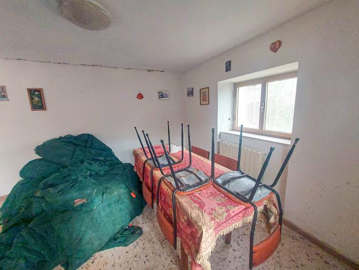 Image No.35-2 Bed Country Property for sale