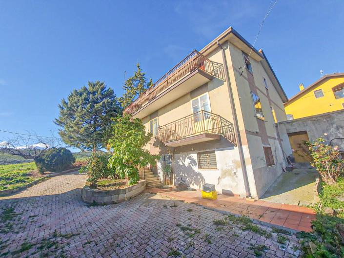 Image No.40-2 Bed Country Property for sale