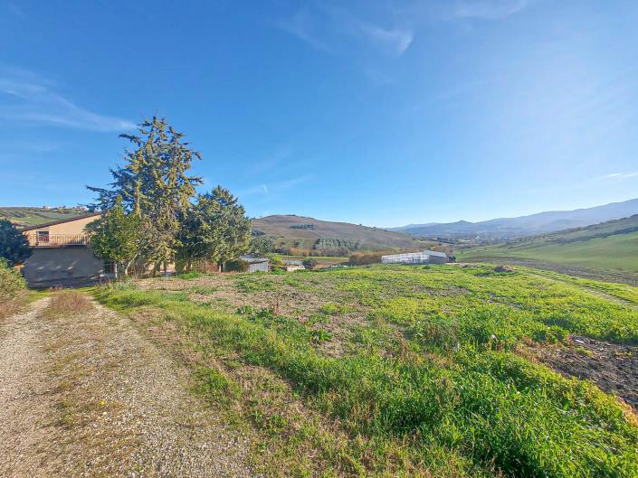 Image No.41-2 Bed Country Property for sale