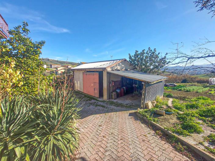 Image No.44-2 Bed Country Property for sale