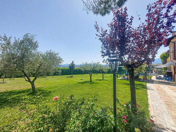 Image No.10-2 Bed Villa for sale