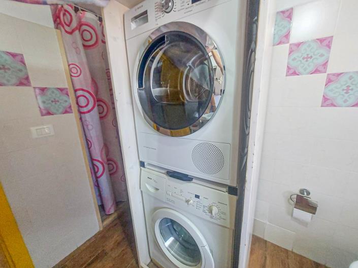 Image No.31-2 Bed Villa for sale