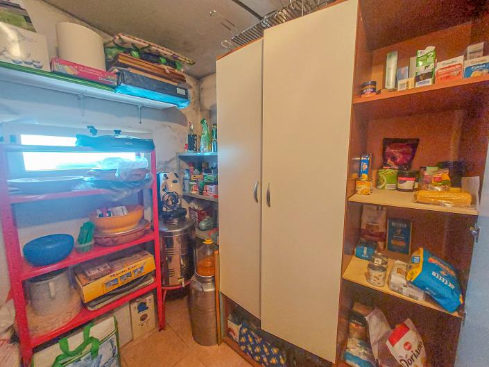 Image No.33-2 Bed Villa for sale