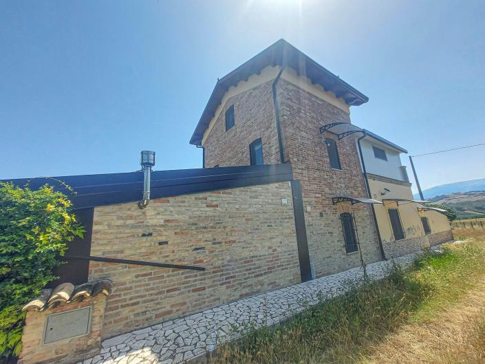 Image No.58-2 Bed Villa for sale