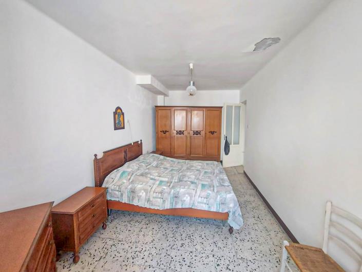 Image No.3-2 Bed Townhouse for sale