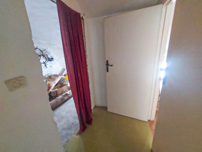 Image No.23-2 Bed Townhouse for sale