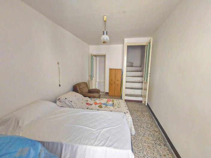 Image No.24-2 Bed Townhouse for sale