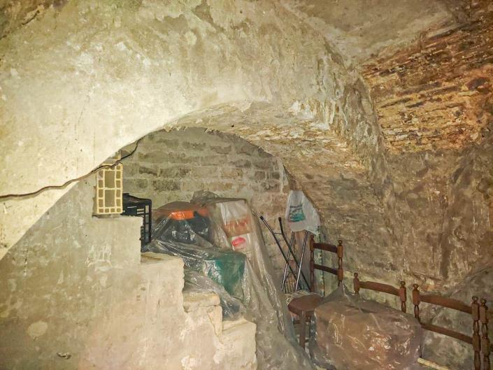 Image No.55-5 Bed Townhouse for sale