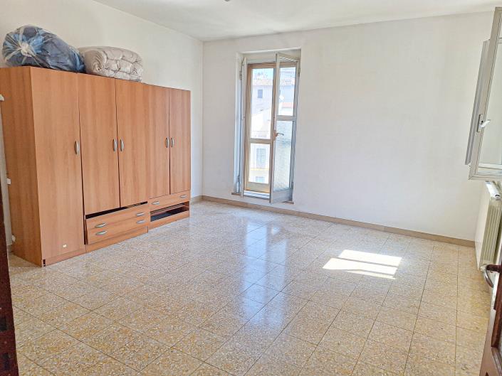 Image No.8-2 Bed Townhouse for sale