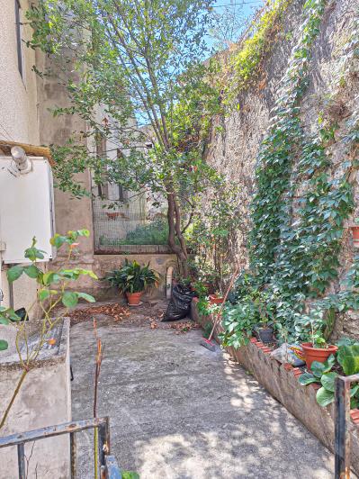 Image No.14-2 Bed Townhouse for sale