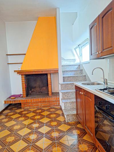 Image No.16-2 Bed Townhouse for sale