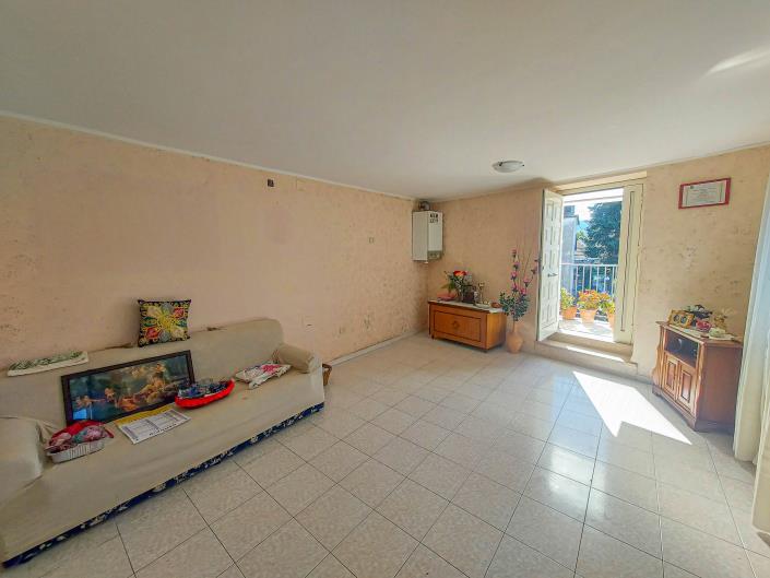 Image No.16-4 Bed Townhouse for sale