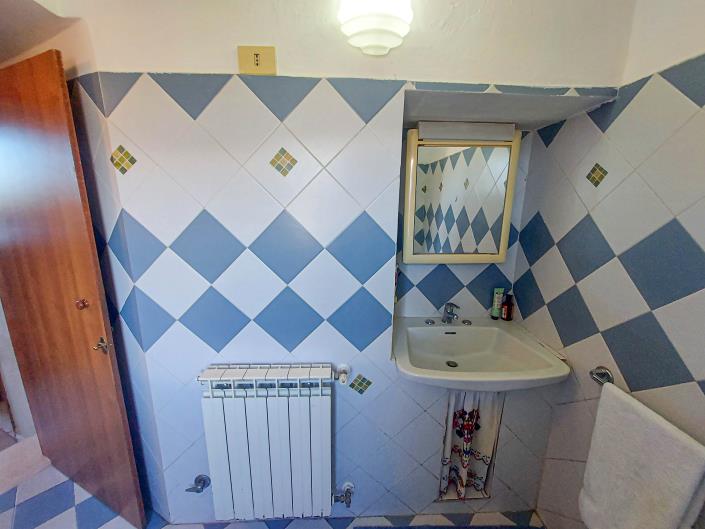 Image No.34-4 Bed Townhouse for sale