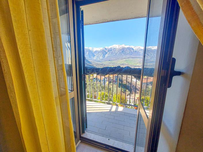 Image No.37-4 Bed Townhouse for sale