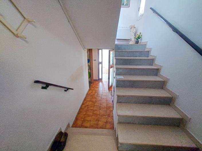 Image No.50-4 Bed Townhouse for sale