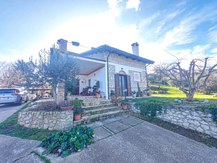 Image No.9-3 Bed Villa for sale