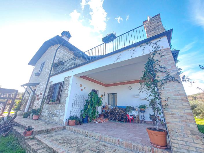 Image No.10-3 Bed Villa for sale