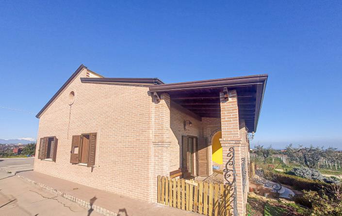 Image No.8-2 Bed Villa for sale