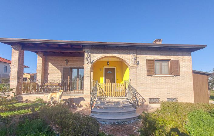 Image No.2-2 Bed Villa for sale