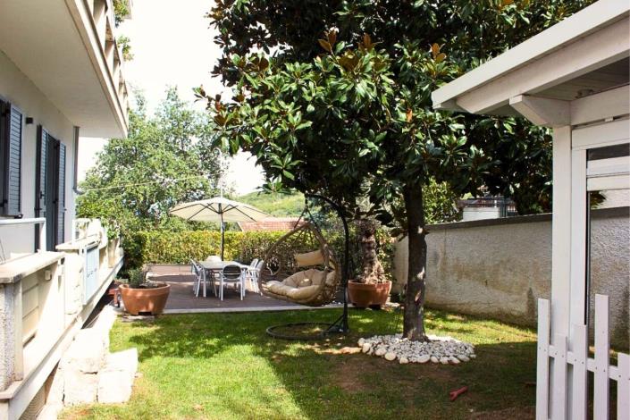 Image No.2-3 Bed Semi-Detached for sale