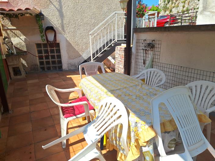 Image No.25-5 Bed Property for sale