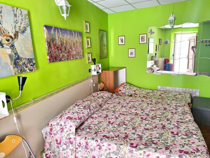 Image No.13-5 Bed Property for sale