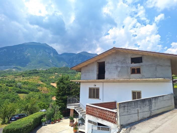 Image No.3-3 Bed Villa / Detached for sale