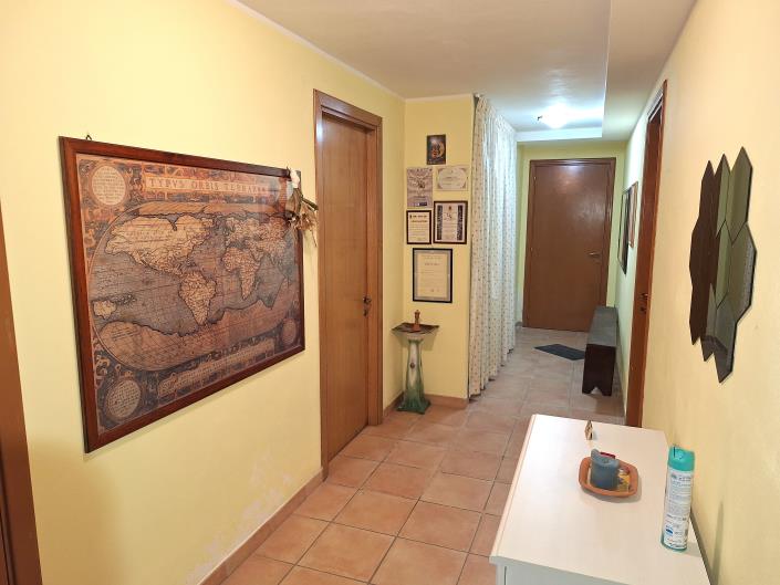 Image No.39-3 Bed Villa / Detached for sale