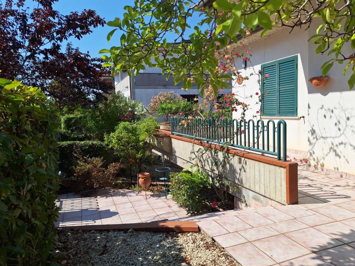 Image No.7-3 Bed Villa / Detached for sale