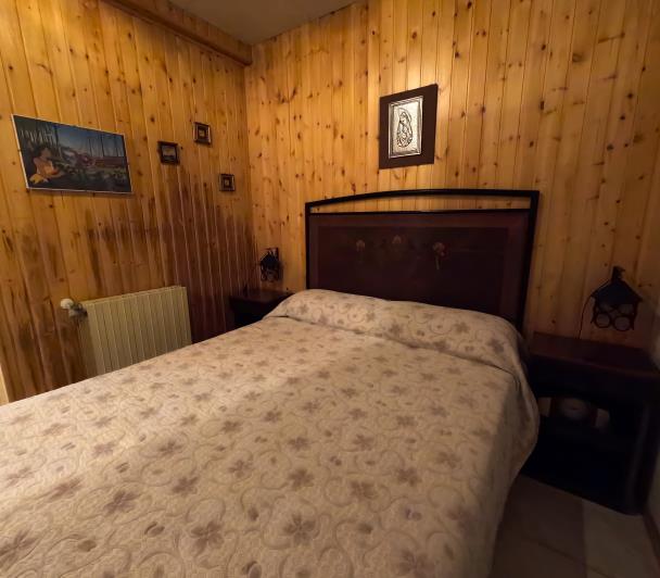 Image No.15-2 Bed Semi-Detached for sale