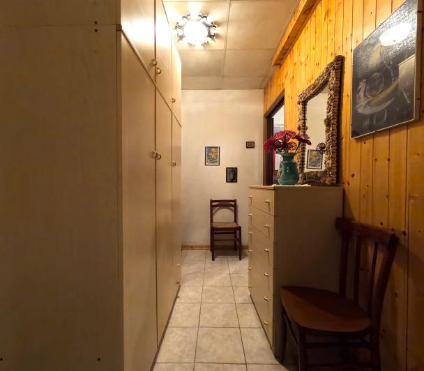 Image No.16-2 Bed Semi-Detached for sale