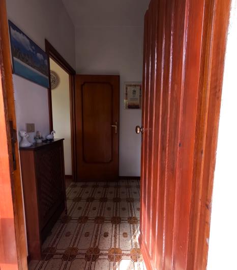 Image No.5-2 Bed Semi-Detached for sale