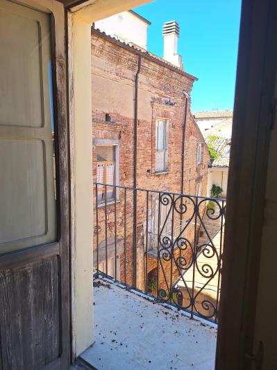 Image No.19-2 Bed Semi-Detached for sale