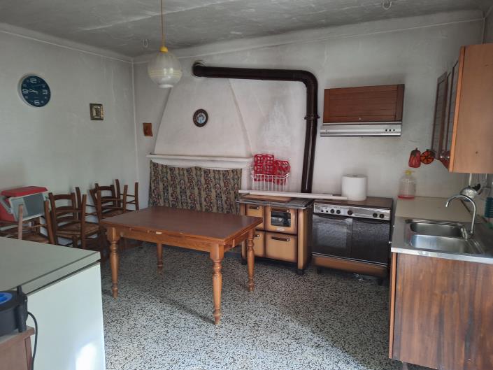 Image No.17-5 Bed Townhouse for sale