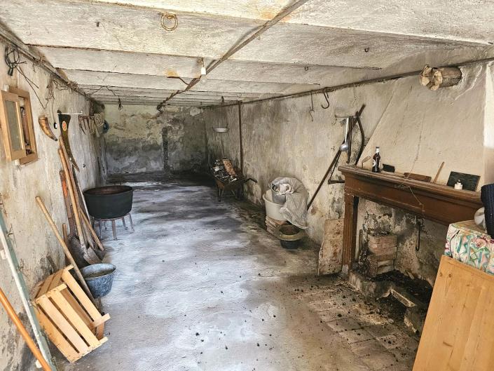 Image No.6-2 Bed Semi-Detached for sale