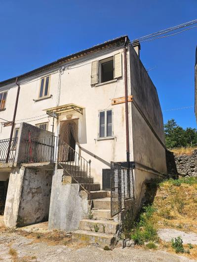 Image No.2-2 Bed Semi-Detached for sale