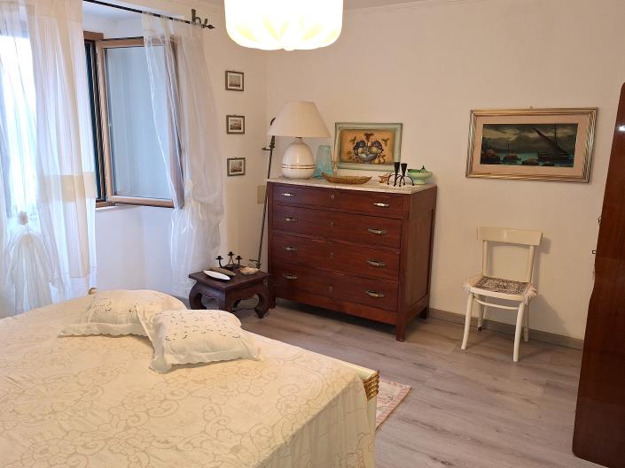 Image No.10-2 Bed House/Villa for sale